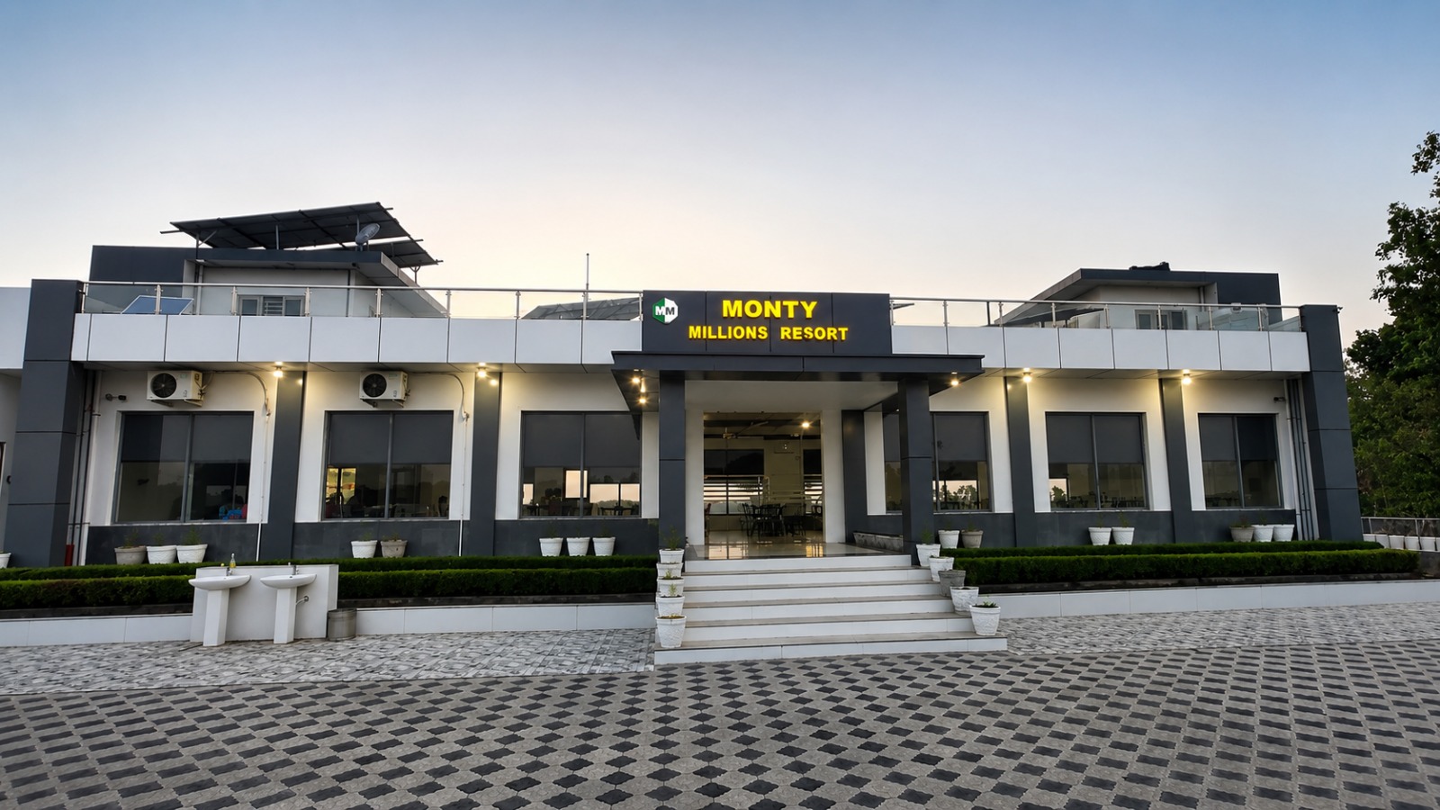 Best Restaurant in Bijnor Near Ganga Barrage