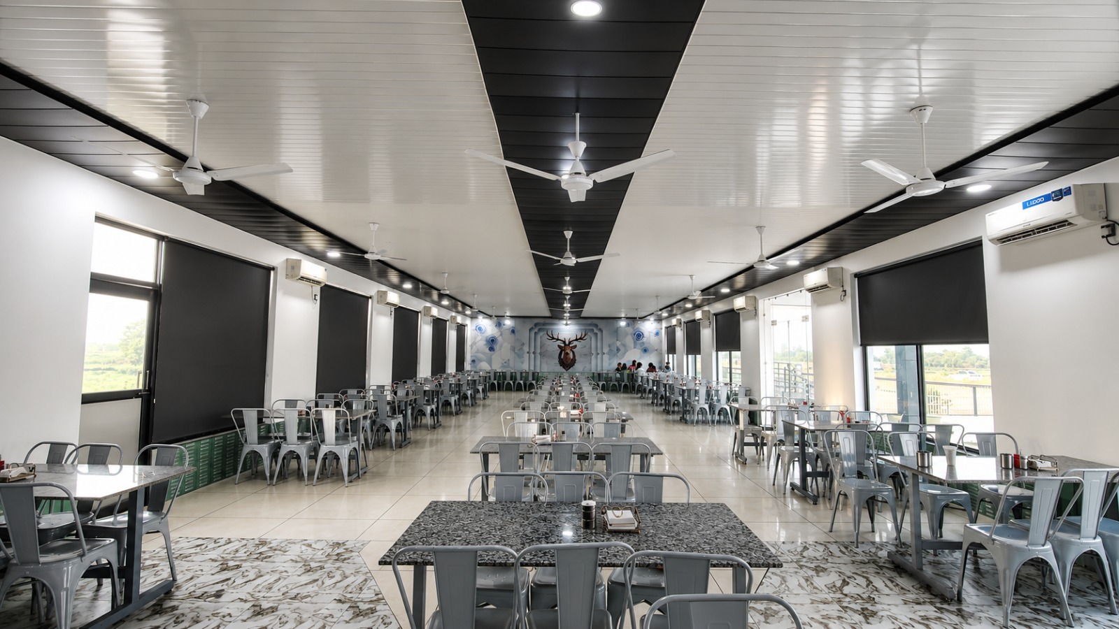 Family Restaurant in Bijnor Near Ganga Barrage